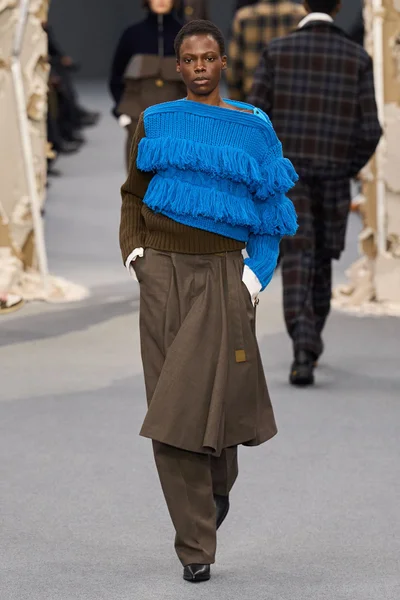 Look 37